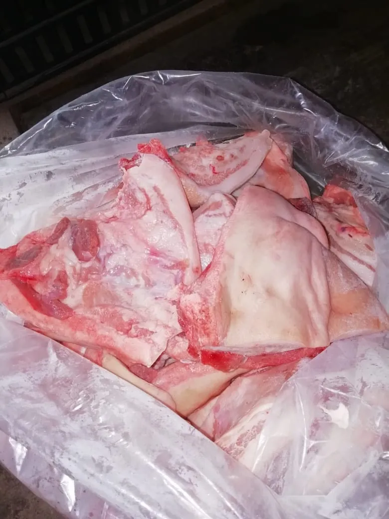 фотография продукта Щекавина свиная в шкуре